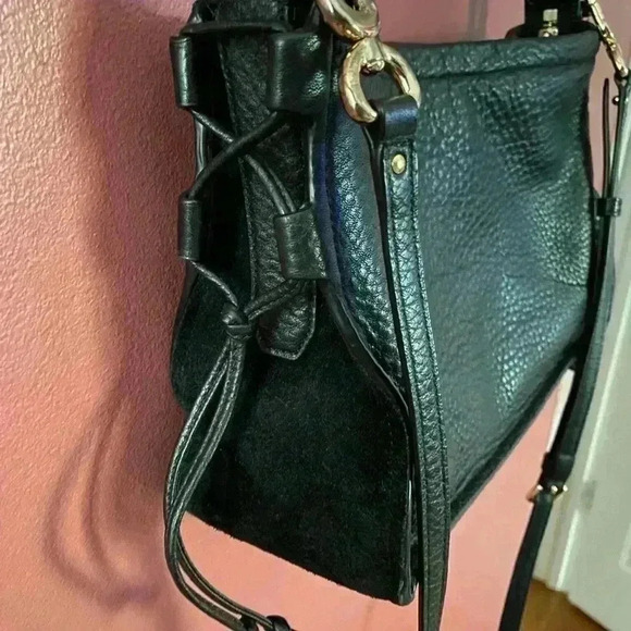 Stuart Weitzman Zoey Black Chain Detail shoulder bag Crossbody - Picture 9 of 12